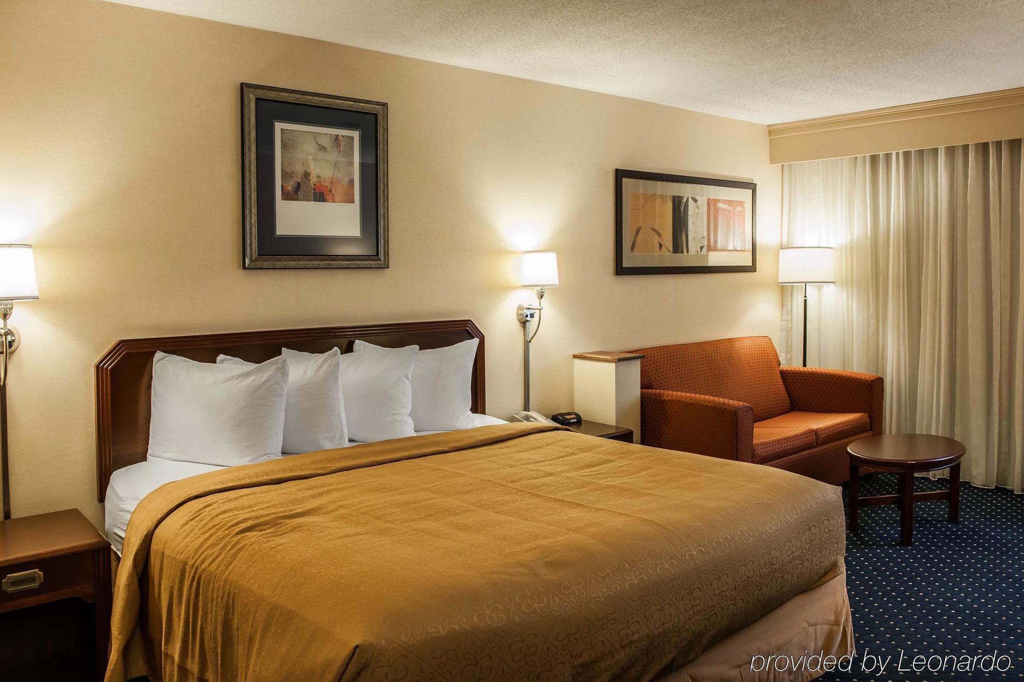 Quality Inn & Suites Goshen Exterior photo