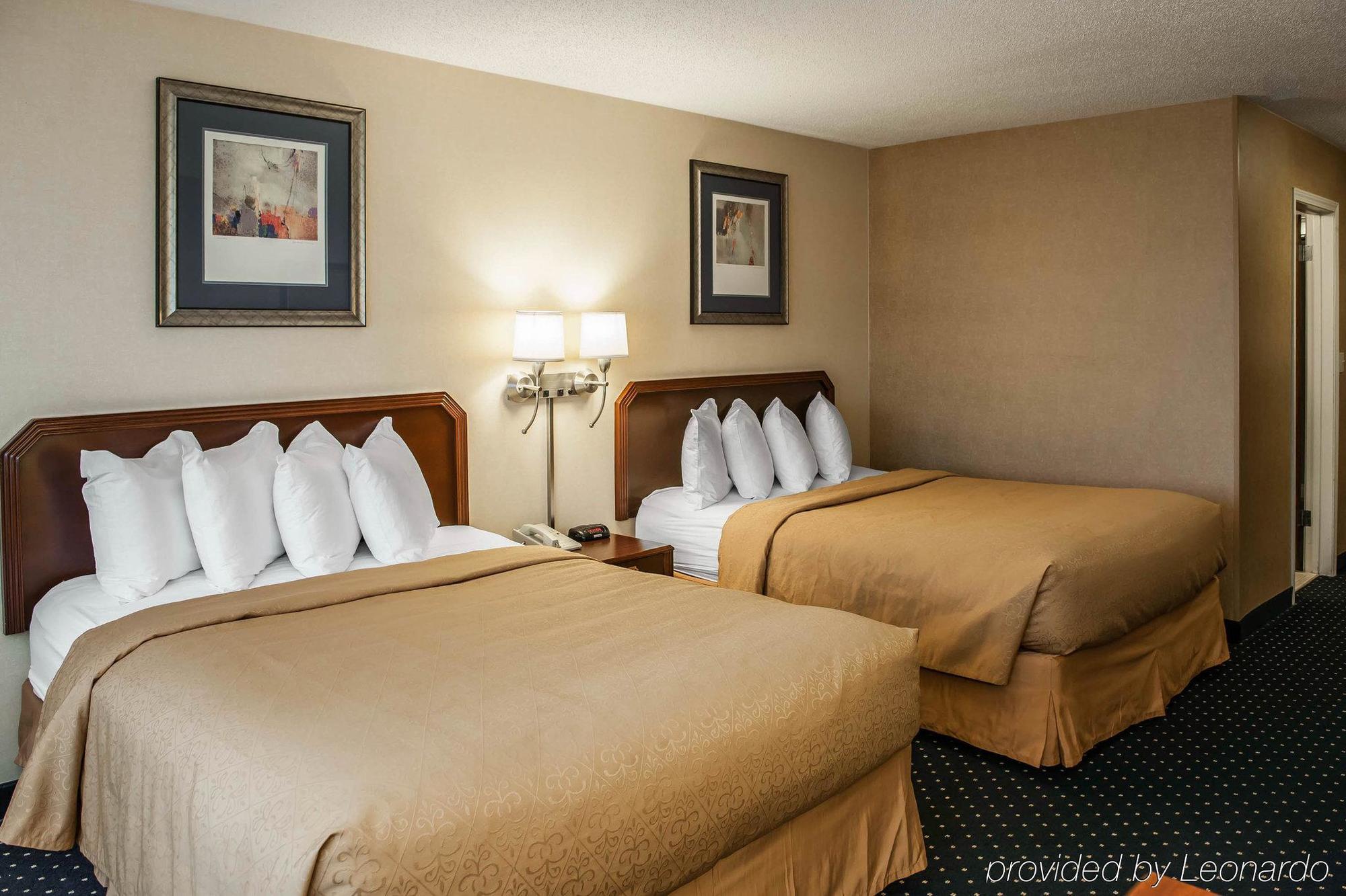 Quality Inn & Suites Goshen Exterior photo